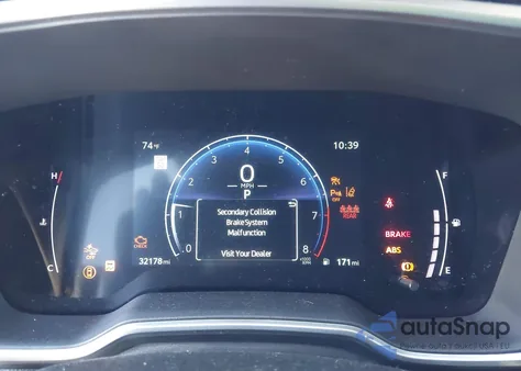 2025 Toyota Corolla Cross Xle z USA, uszkodzony, nr VIN 7MUDAABG1SV121155